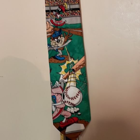 Looney tunes vintage tie - Picture 3 of 6